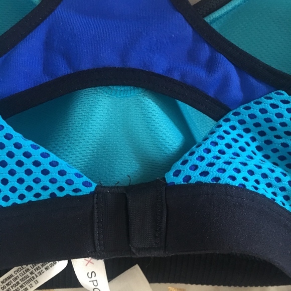 NWOT Victoria's Secret Blue Mesh Sports Bra 34B - Picture 5 of 6